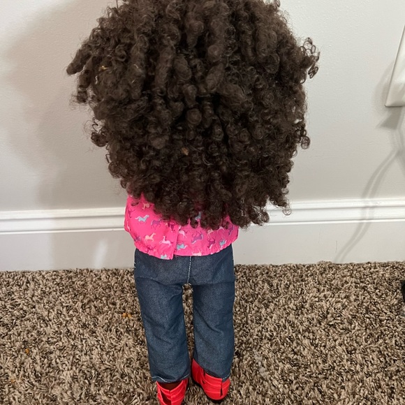 18 inch doll and clothes. - Picture 4 of 5